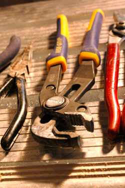 GREAT PLIERS: Why IRWIN GrooveLocks Are My Favourite