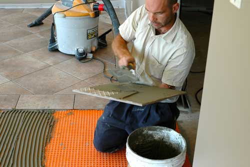 Installing Ceramic Tiles_Tile Back Buttering