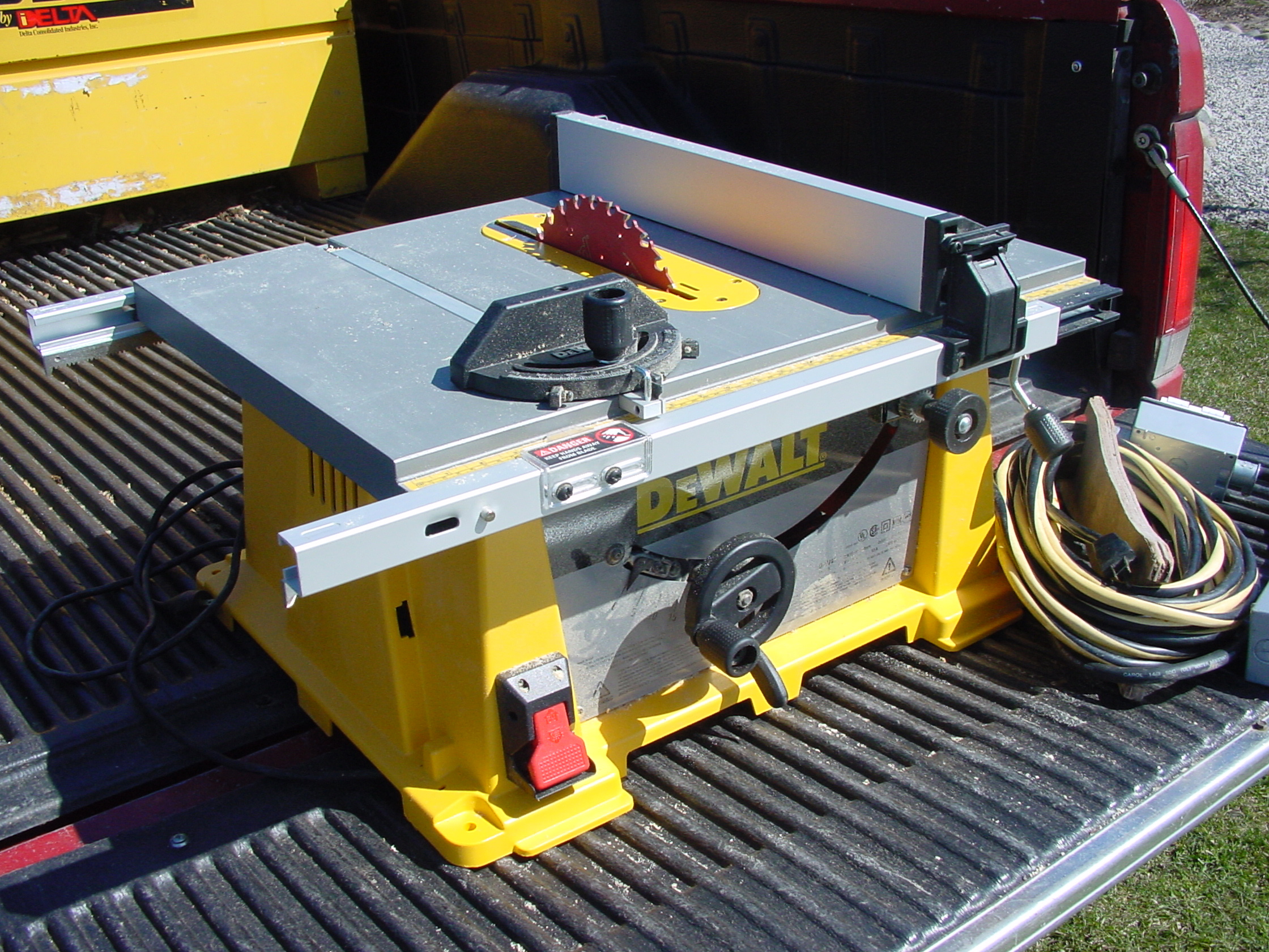 Choosing A Table Saw Real World Tips For Beginners Baileylineroad