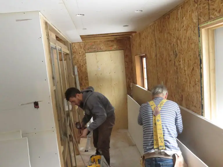 “Should I Hang Drywall Vertically or Horizontally for Basement Walls?”