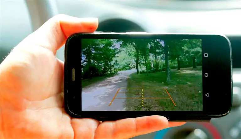 Canadian Inventor Builds Wireless Backup Camera in Home Workshop
