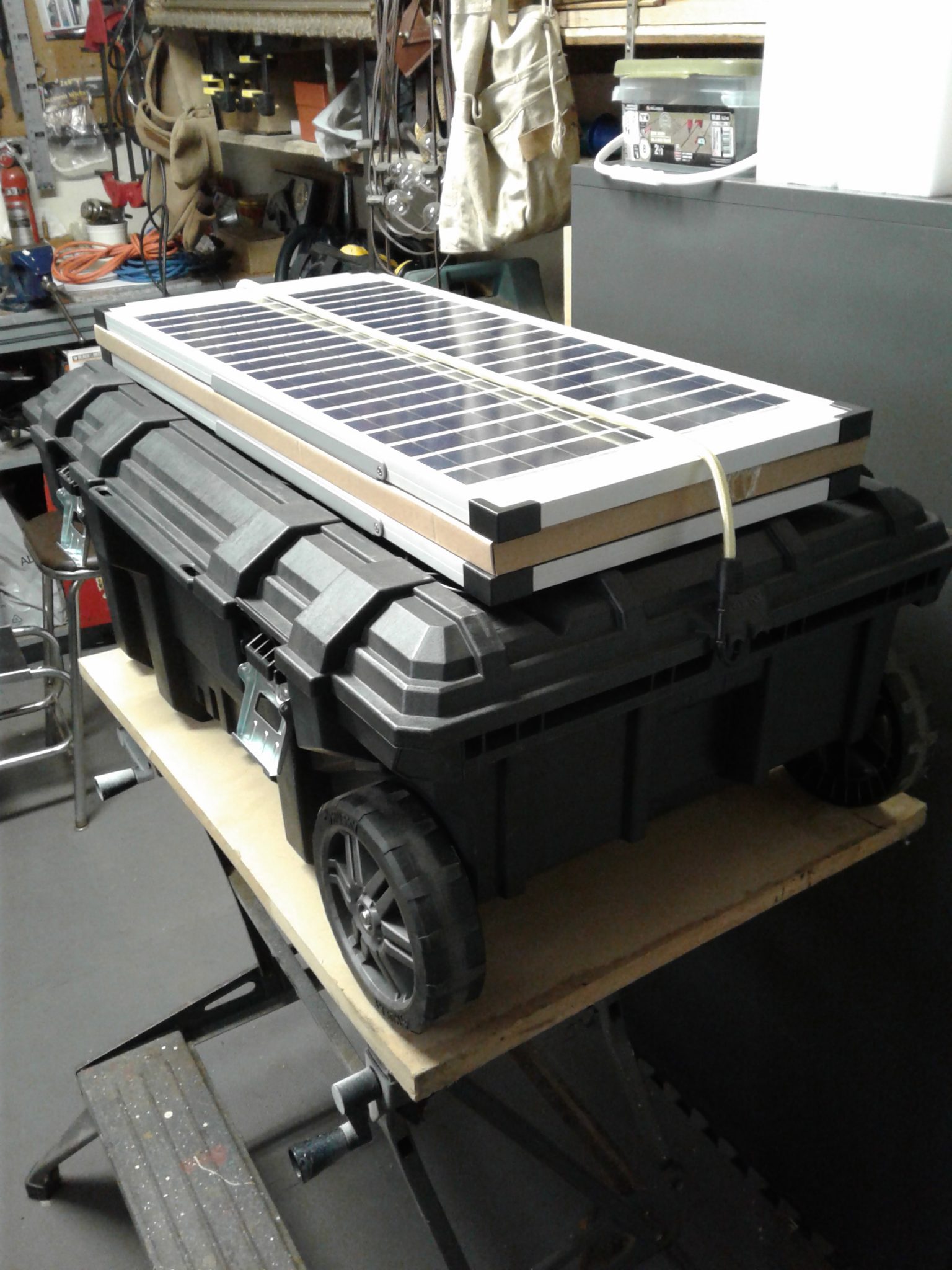 Diy Solar Generators Build It Yourself Beats Ready Made Baileylineroad 5784