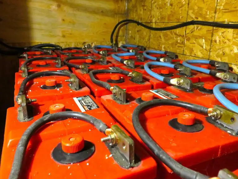 OFF-GRID ENERGY SYSTEM VIDEO#6: HOW TO CONNECT SYSTEM BATTERIES