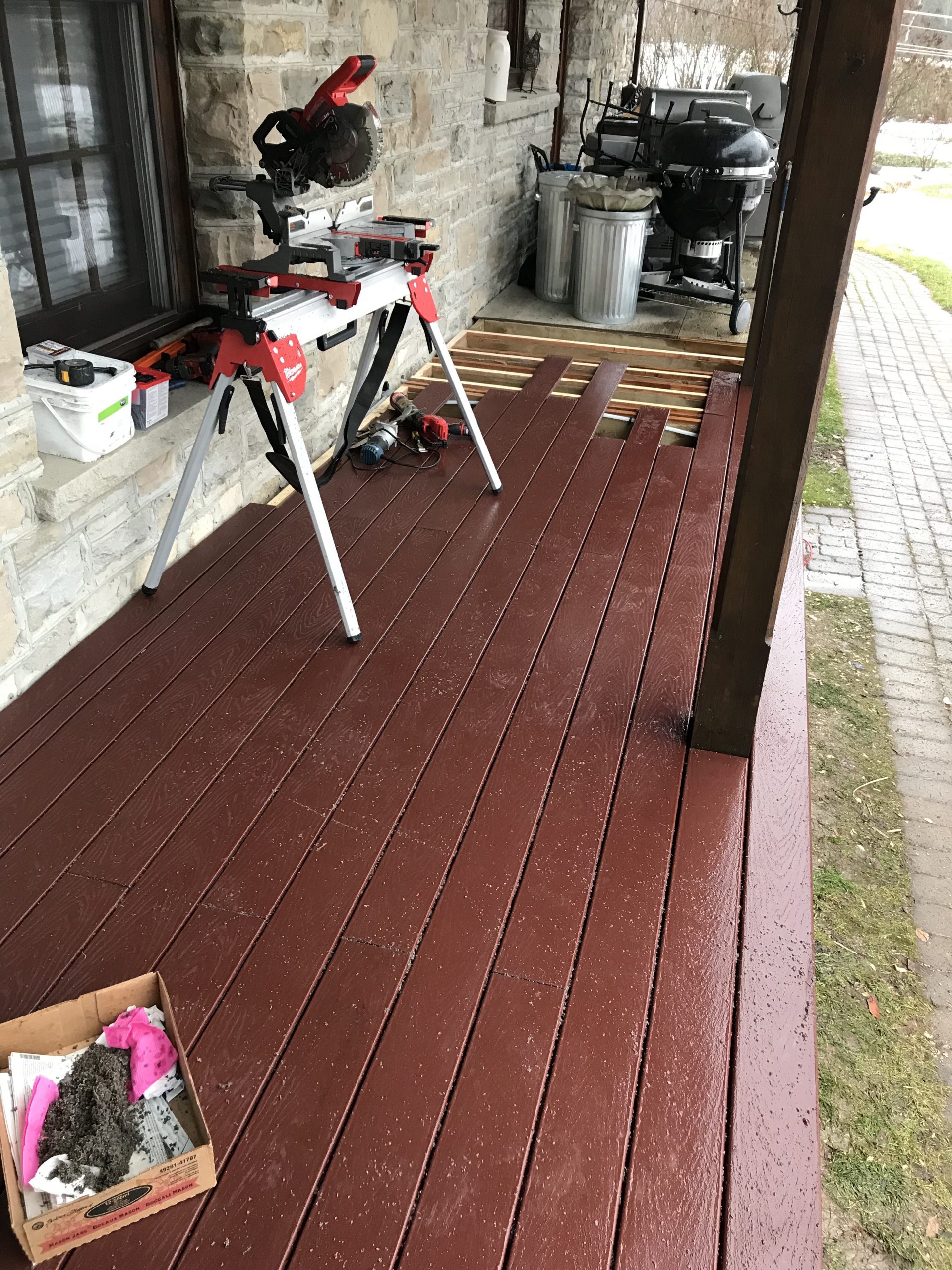 How Can I Resurface My Wooden Deck With Composite Lumber? - Baileylineroad