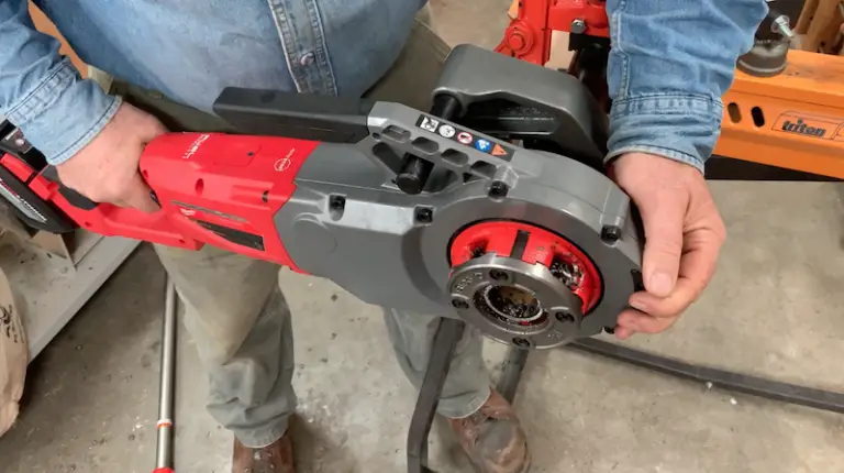 GALVANIZED PIPE THREADER: See Amazing (and Super-Strong) Cordless Milwaukee Threader in Action