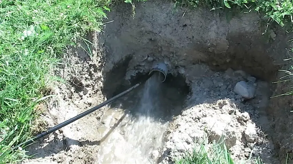 Cleaning your septic tank