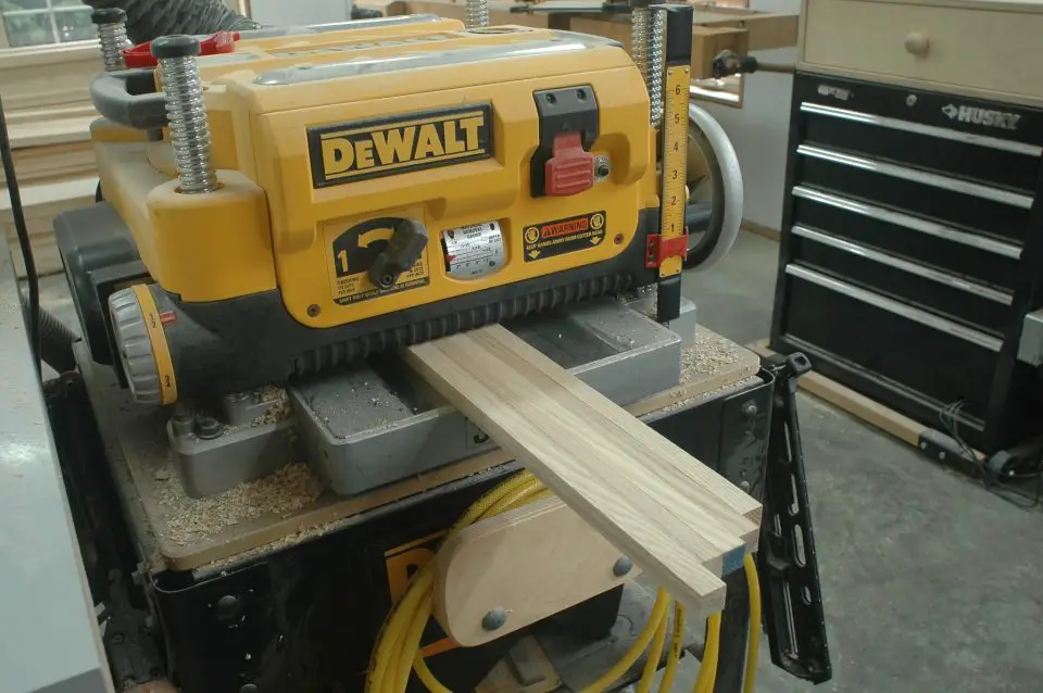 This is the planer I use in my own workshop and have for many years. It’s a great performer, but all benchtop planers do an excellent job when blades are sharp.