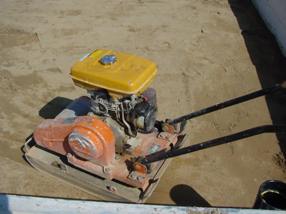 This flat plate compactor is available to rent and ideal for creating a firm base for paving bricks. Compaction of the base is essential.