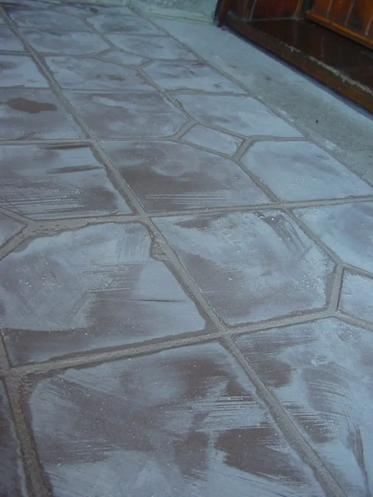 CERAMIC TILE INSTALLATION VIDEO: “How Should I Reinforce My Floor Before Installing Ceramic Tiles?”