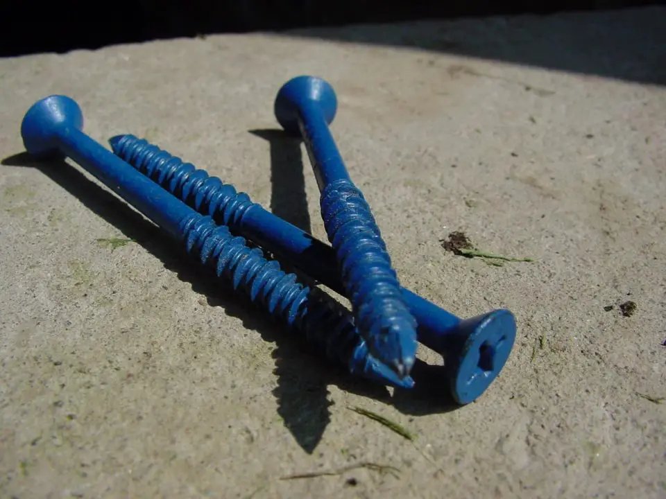 Notice the high and low thread profiles on these Tapcon screws. This feature, plus harder-than-usual steel, allow this type of screw to thread directly into predrilled holes in concrete.