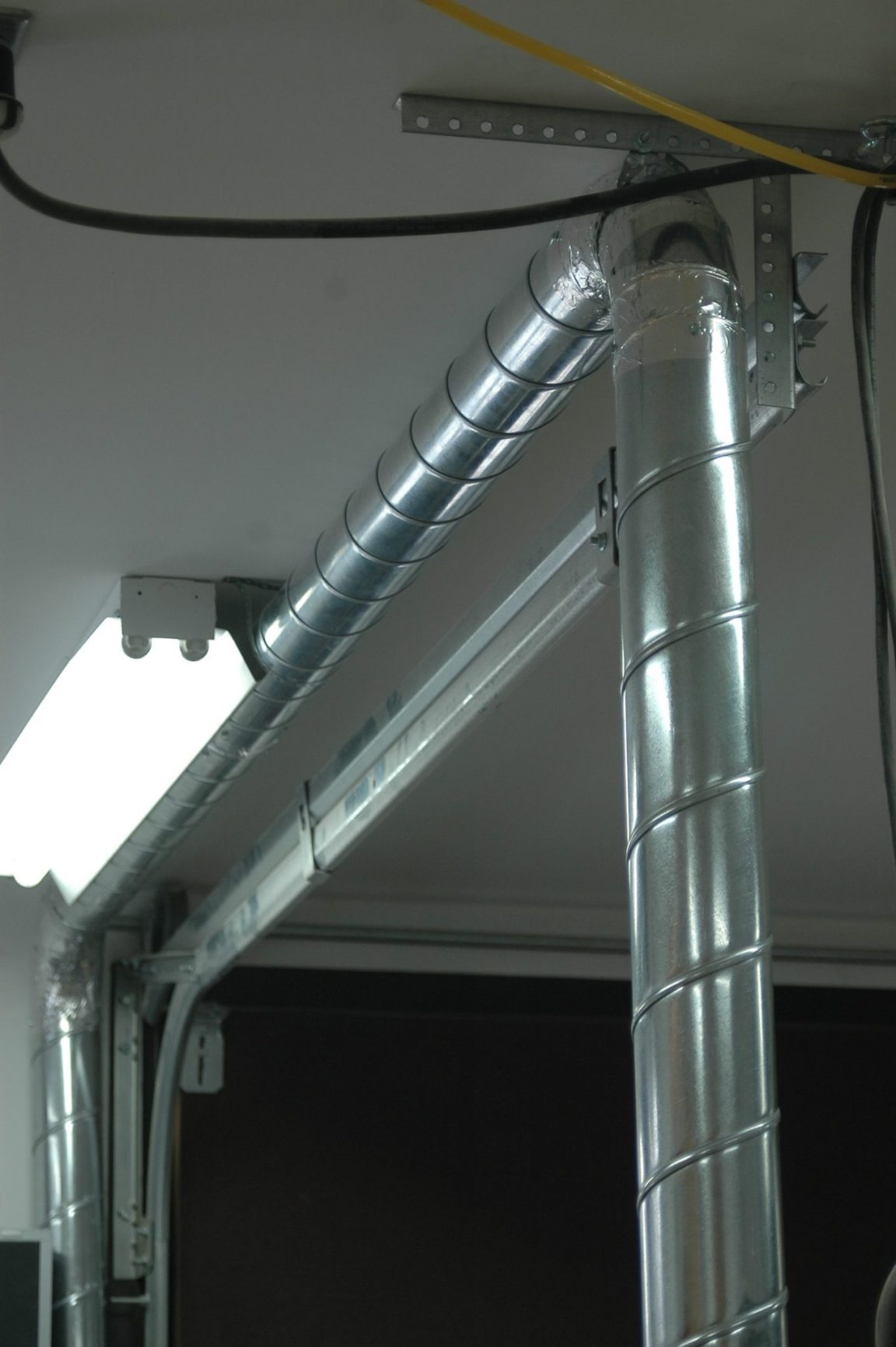 WORKSHOP DUST COLLECTION: How to Choose and Install a System That Works