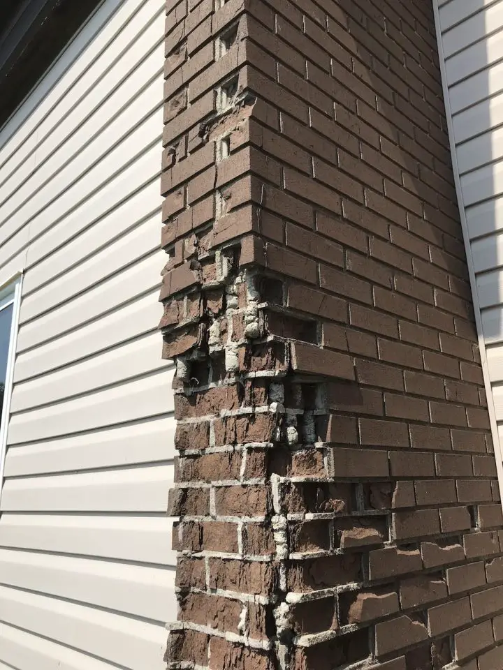 brick crumbling