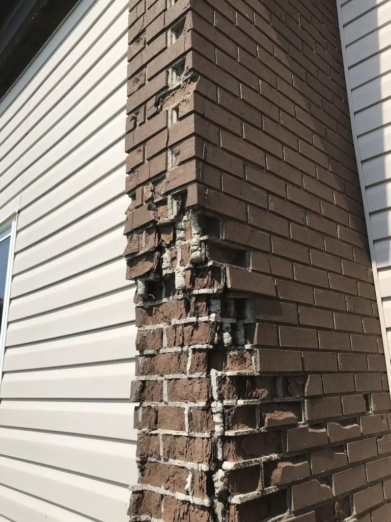 Q&A OF THE WEEK: “Why is the Brick on My House Crumbling?”