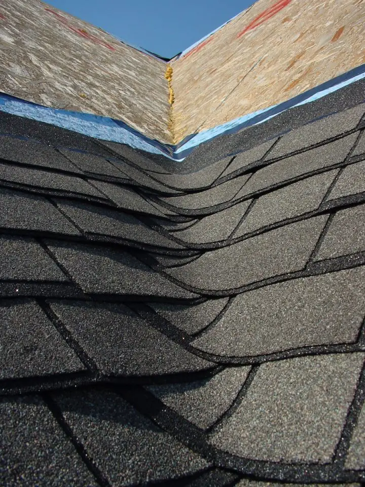 Woven valleys like these are easier to create than traditional cut valleys, they look nicer and they work better.