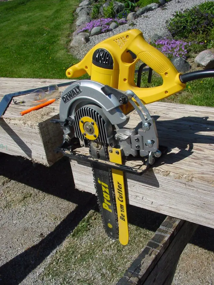 A Prazi beam cutter attachment used with a DEWALT sidewinder-type circular saw. This arrangement can cut both solid wood beams and SIPs panels.