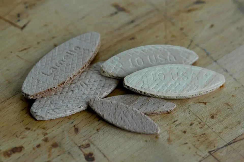 #0, #10 and #20 biscuits ready for use. If biscuits are too tight to interlock fully in their slots, 30 minutes in a toaster oven at 250ºF will dry them out, shrink biscuit thickness a bit and fix the issue. “Toasted” biscuits slip right in.