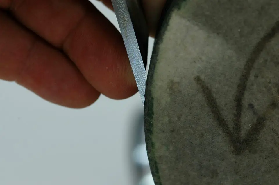 sharpening a hand plane